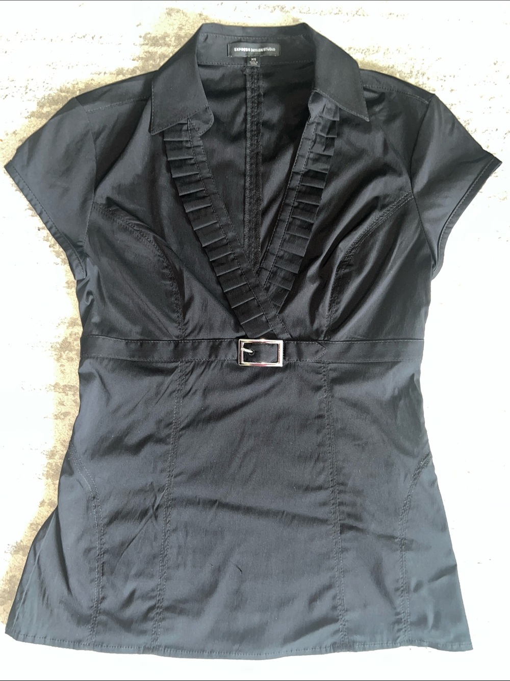 Express Black Short-Sleeve Ruffle-Trim V-Neck Shirt - Picture 3 of 9
